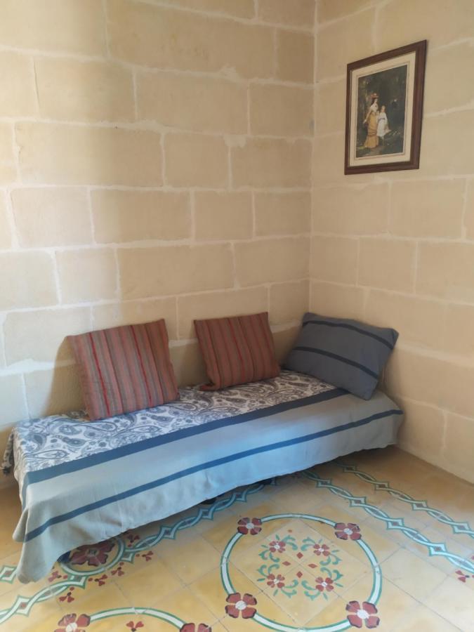Farmhouse Tal Kaptan Kerċem Dış mekan fotoğraf